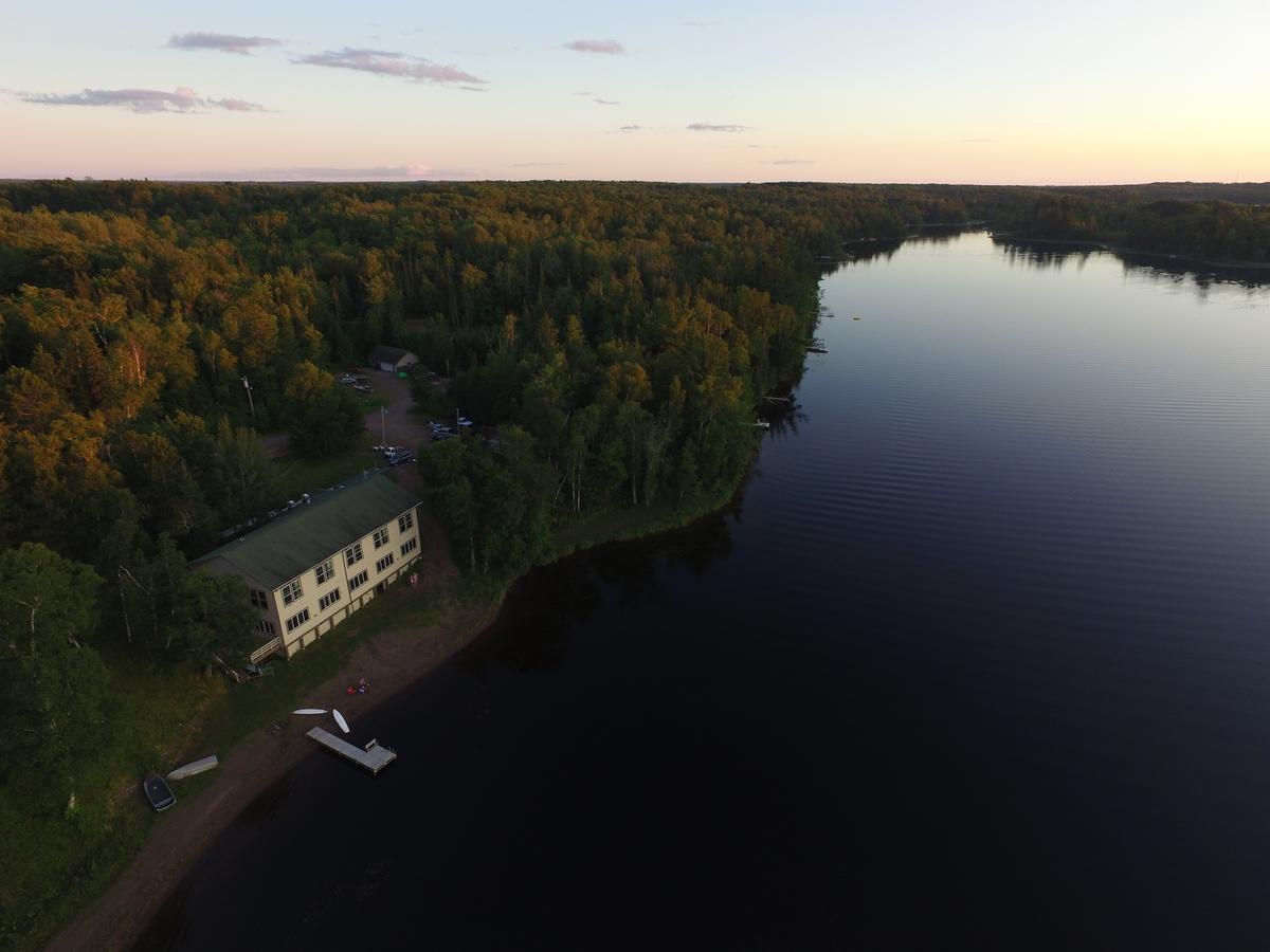 Hanging Horn Lakeside Resort Moose Lake Exteriör bild